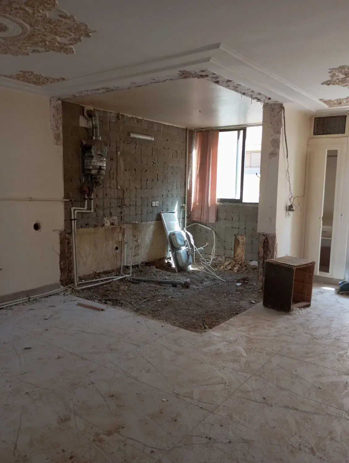 تخریب کاری ساختمان کلی وجزی در تمام نقاط شهر|خدمات پیشه و مهارت|اصفهان, عسگریه|دیوار