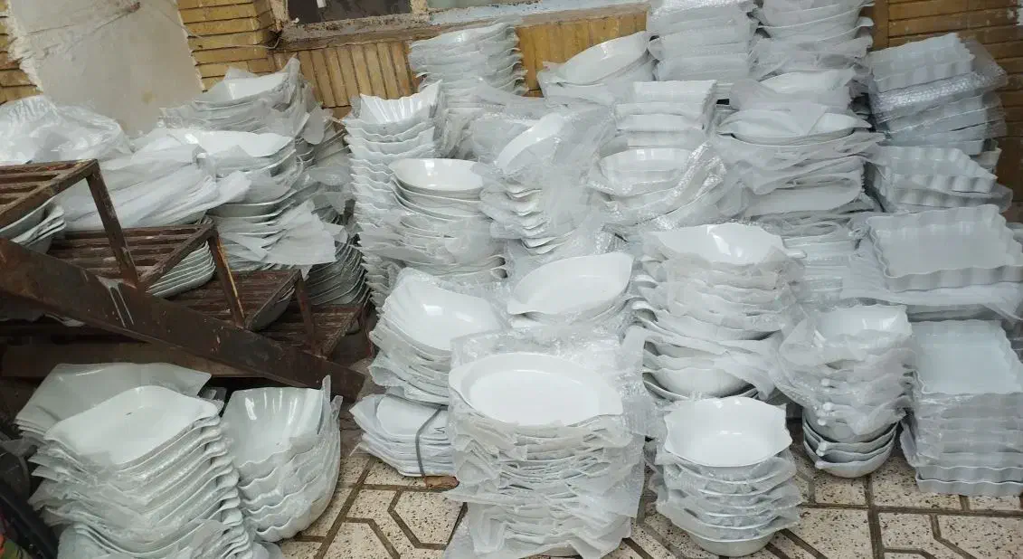 چینی سفید براق|ظروف سرو و پذیرایی|مشهد, پنجتن|دیوار