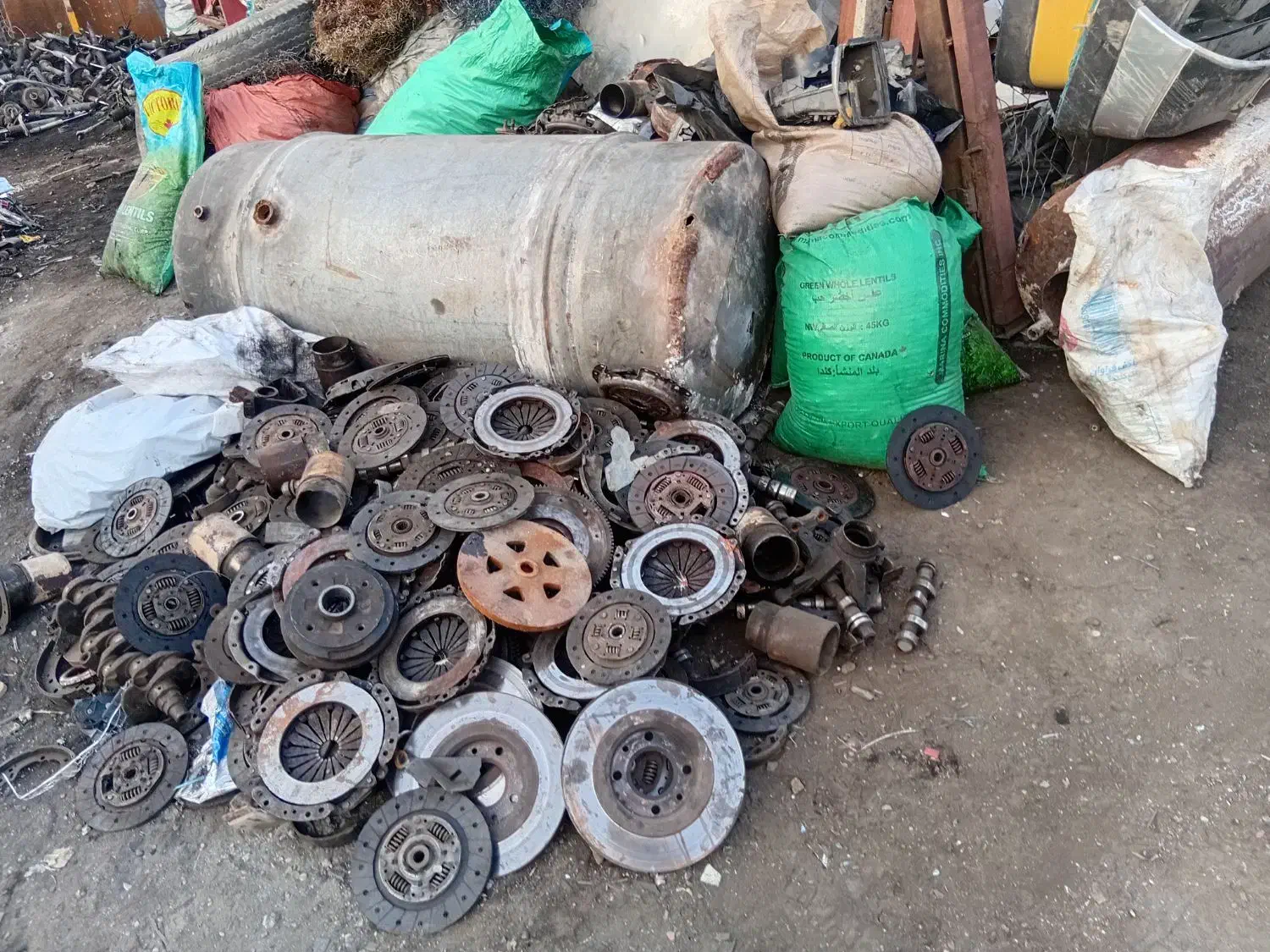 خرید انواع ضایعات درب منزل یا محل شما|عمدهفروشی|گرگان, |دیوار