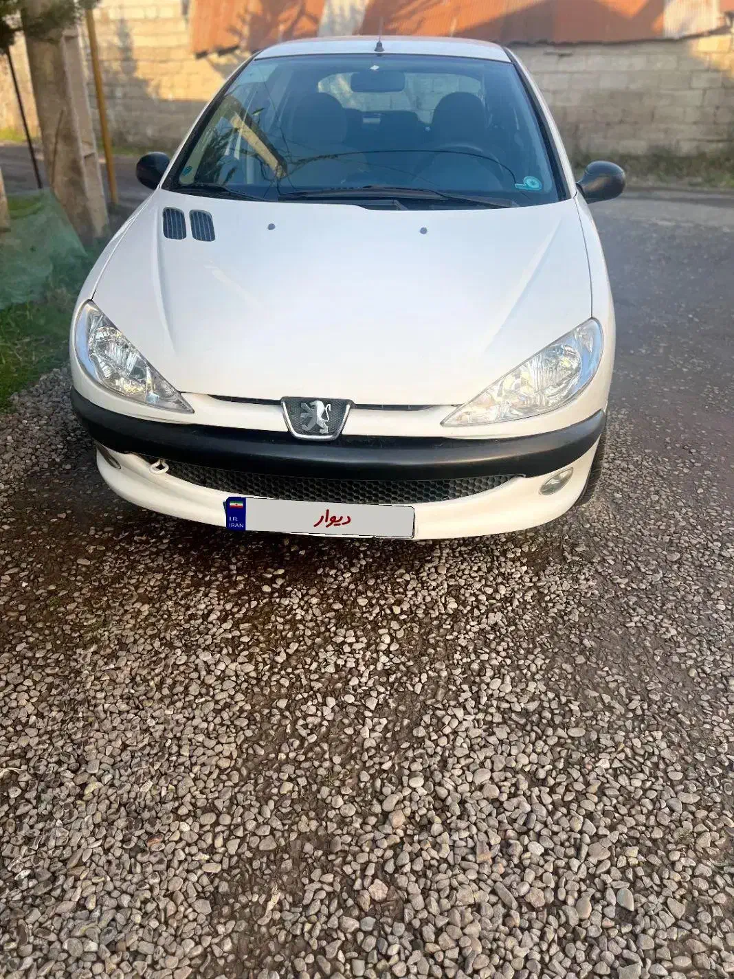 ۲۰۶تی۲مدل ۹۷بیرنگ کم کار|خودرو سواری و وانت|لاهیجان, بازکیاگوراب|دیوار