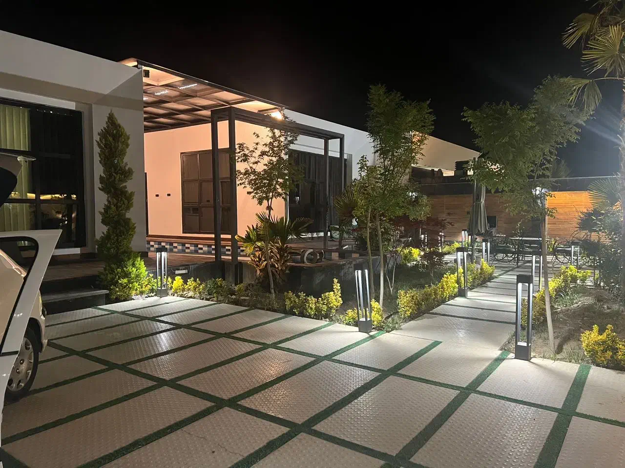 ویلا هورا دورهمی تولد مهمانی|اجارهٔ کوتاهمدت ویلا و باغ|کرج, عظیمیه|دیوار