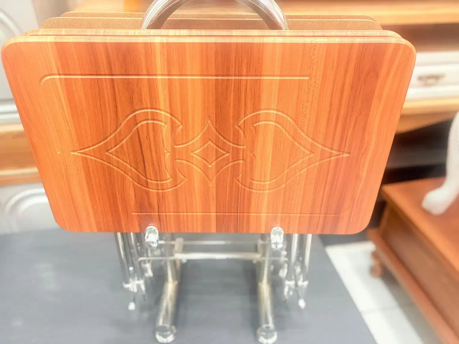 عسلی تاشو پایه استیل سایز بزرگ|مبلمان خانگی و میز عسلی|اهواز, نادری|دیوار