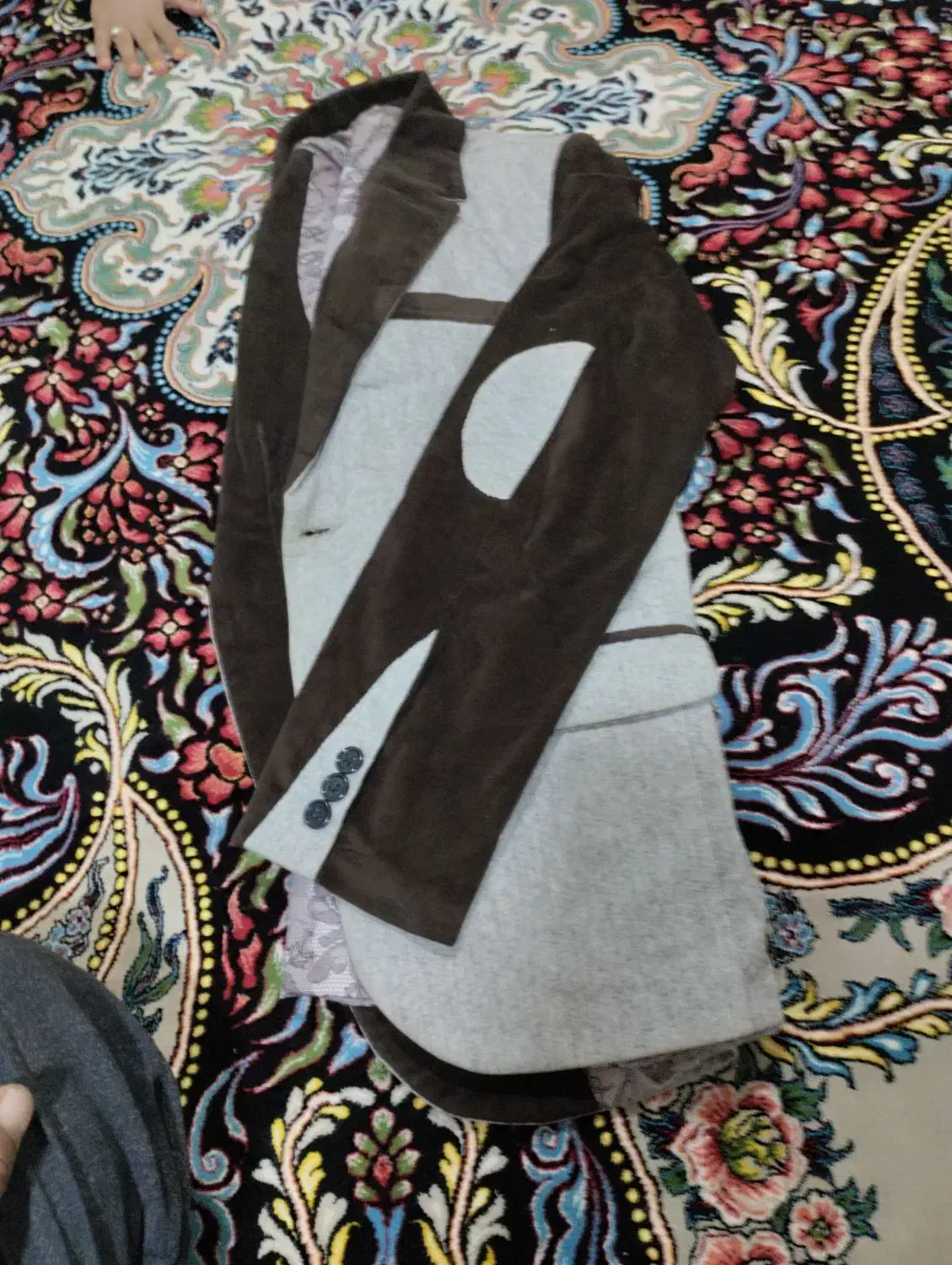 لباس|لباس|اسفراین, |دیوار