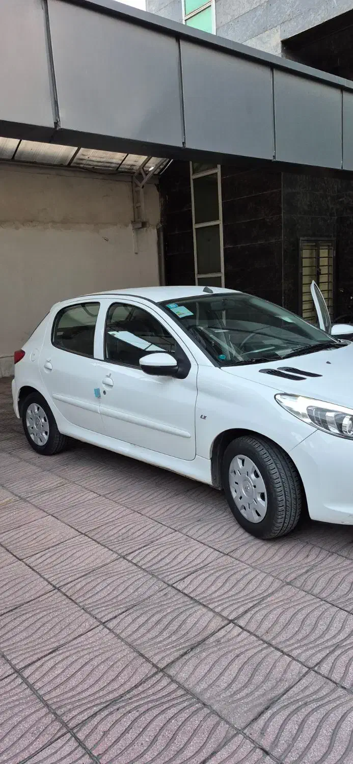 ۲۰۷  تولید ۱۴۰۱|خودرو سواری و وانت|اراک, |دیوار