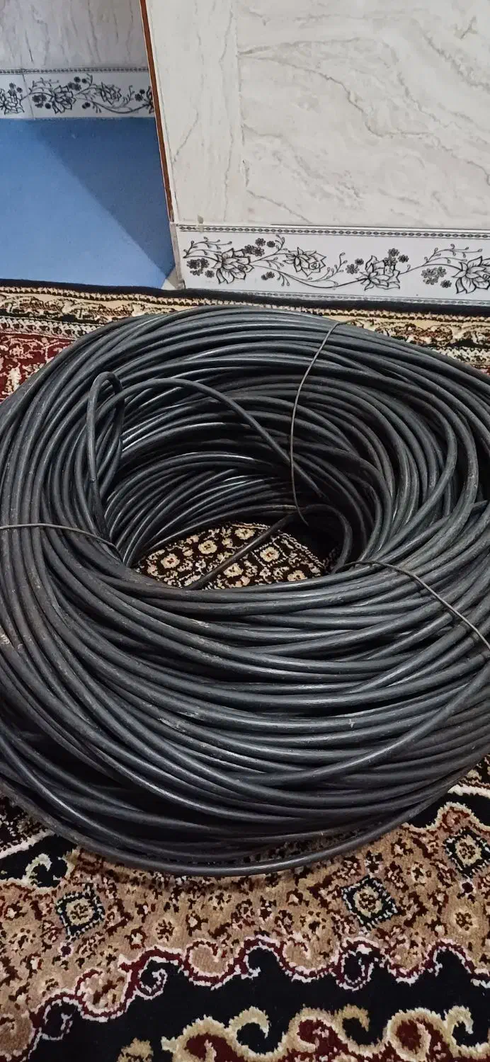 500متر شلنگ به فروش می‌رسد همراه با یک گلگیر پژو|عمده‌فروشی|جوانرود, |دیوار