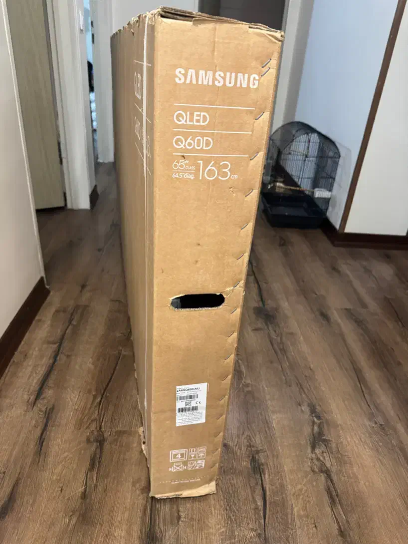 کارتن تلویزیون Qled سامسونگ ۶۵ اینج|تلویزیون و پروژکتور|تهران, شهرک شهید باقری|دیوار