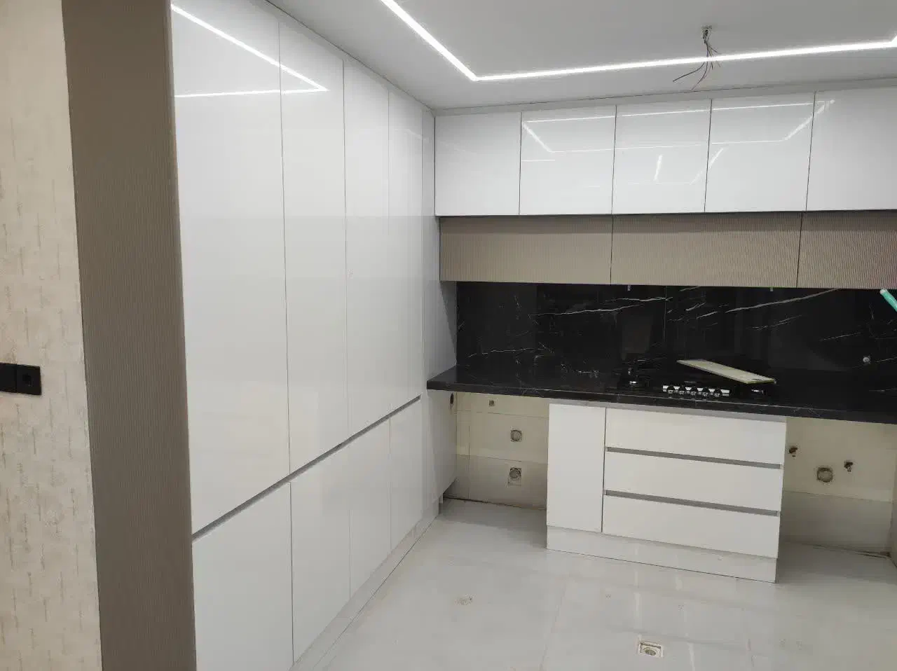 اجراطراح کابینت کمدکافهTVطبقه بندی تعمیرات نصب|خدمات پیشه و مهارت|شیراز, لاله|دیوار