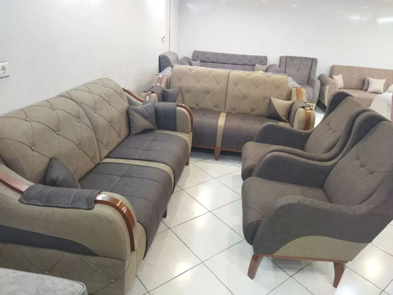 مبلمان انصاف|مبلمان خانگی و میز عسلی|بندرعباس, |دیوار