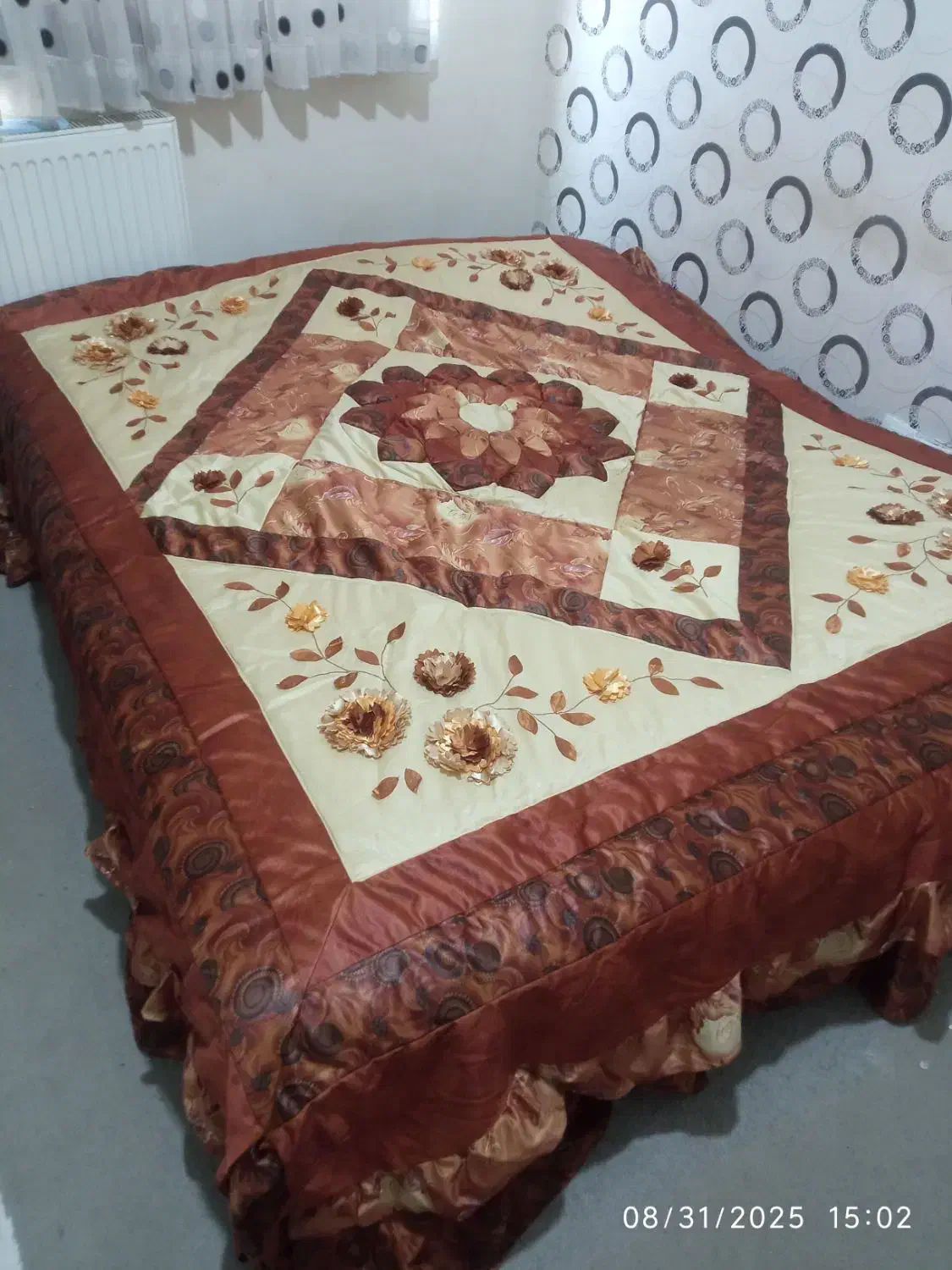 یک عدد رو تختی دو نفره خارجی ساخت ایتالیا نو نو|سرویس روتختی|کرمانشاه, |دیوار