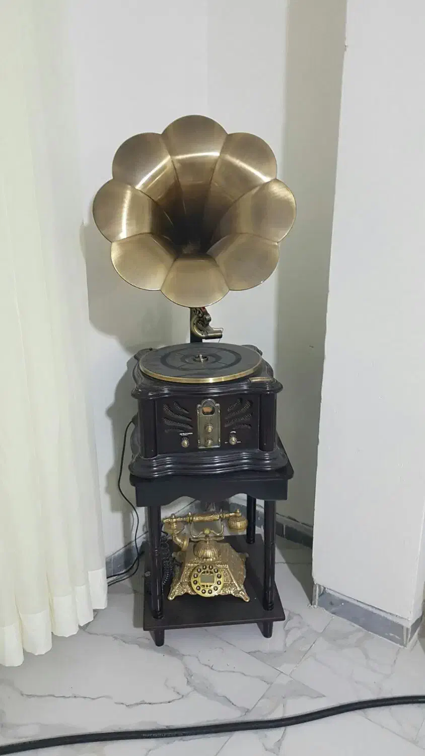 گرامافون|سیستم صوتی خانگی|پردیس, فاز ۴|دیوار