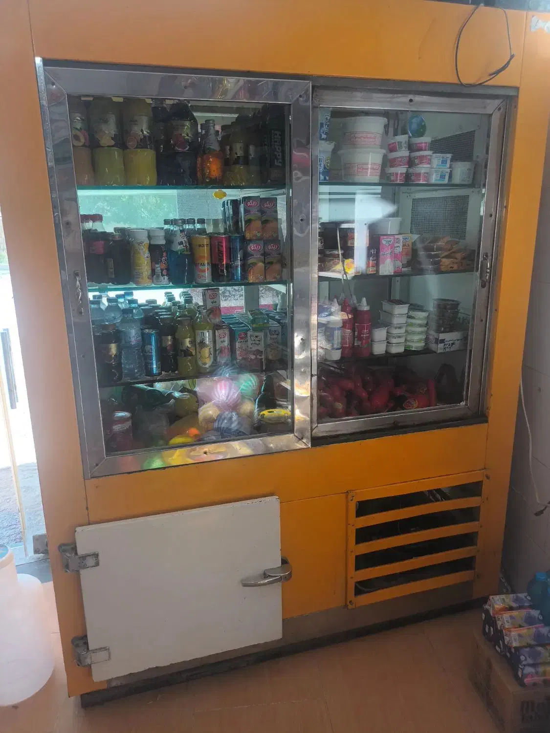 یخچال ویترینی مغازه فقط و فقط۲۵میلیون|یخچال و فریزر|بجنورد, |دیوار