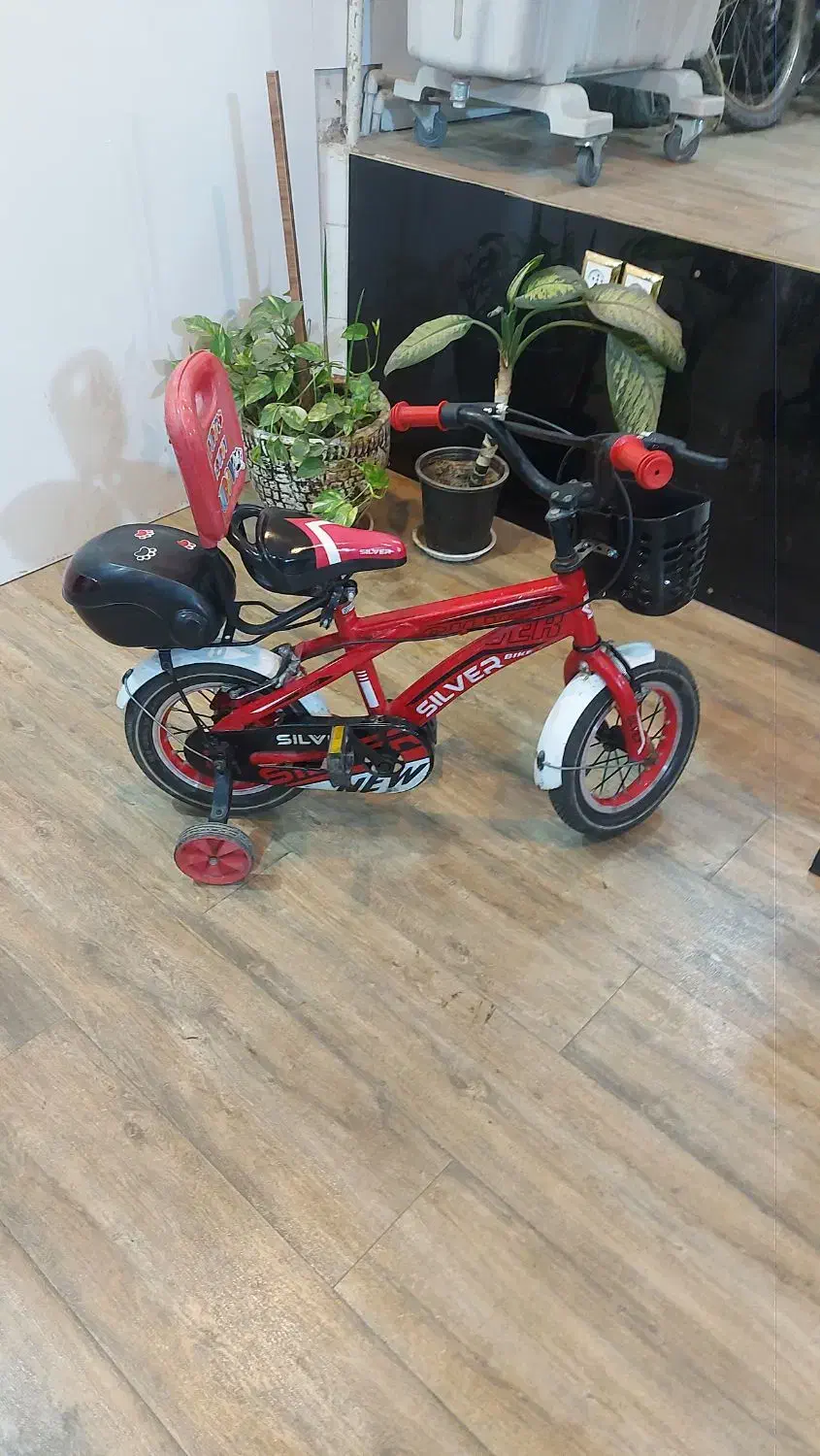 دوچرخه ۱۲ قرمز|دوچرخه، اسکیت، اسکوتر|کاشان, فاز ۲ ناجی آباد|دیوار