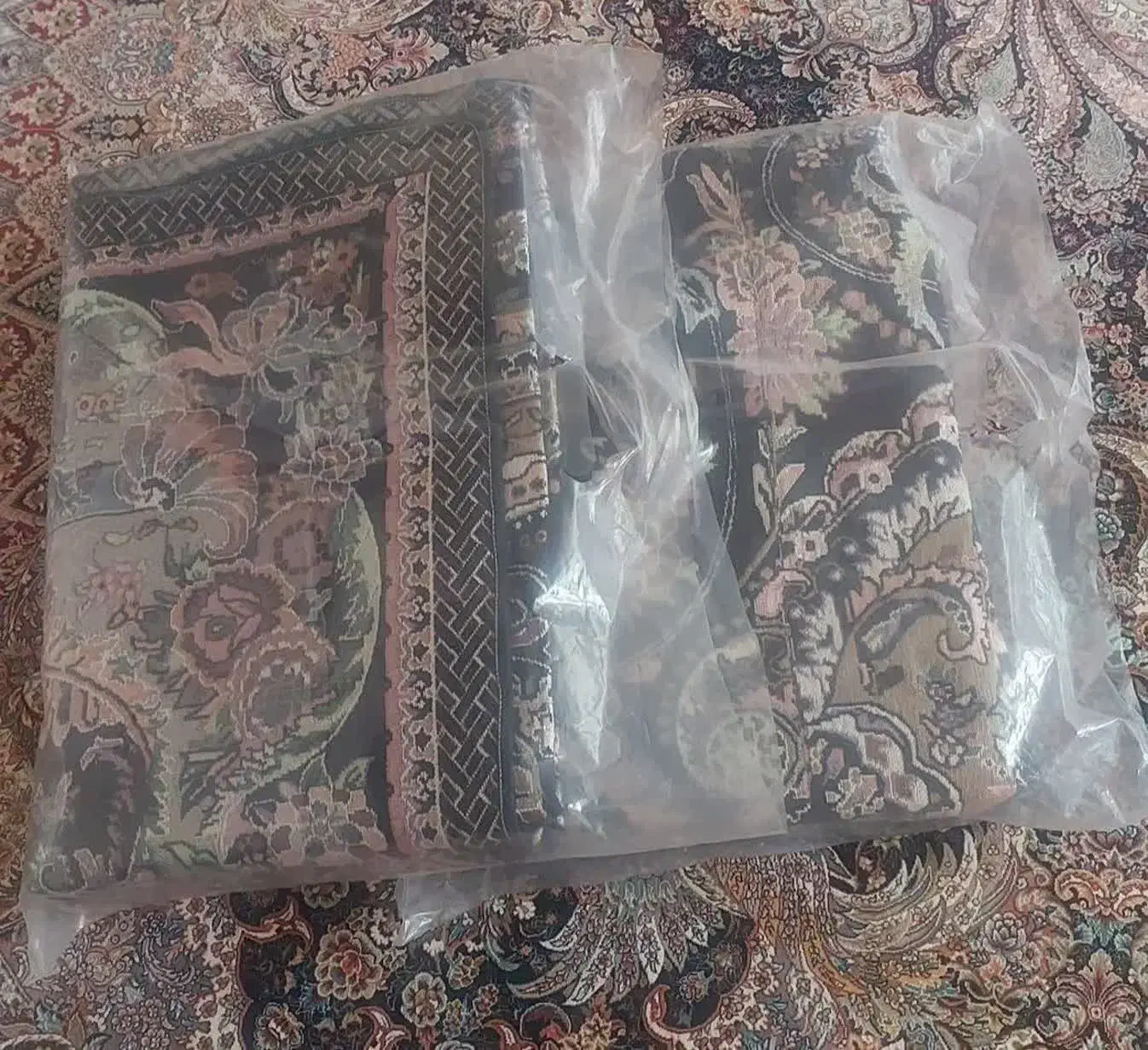 روفرشی|روفرشی|اصفهان, کوی امام|دیوار