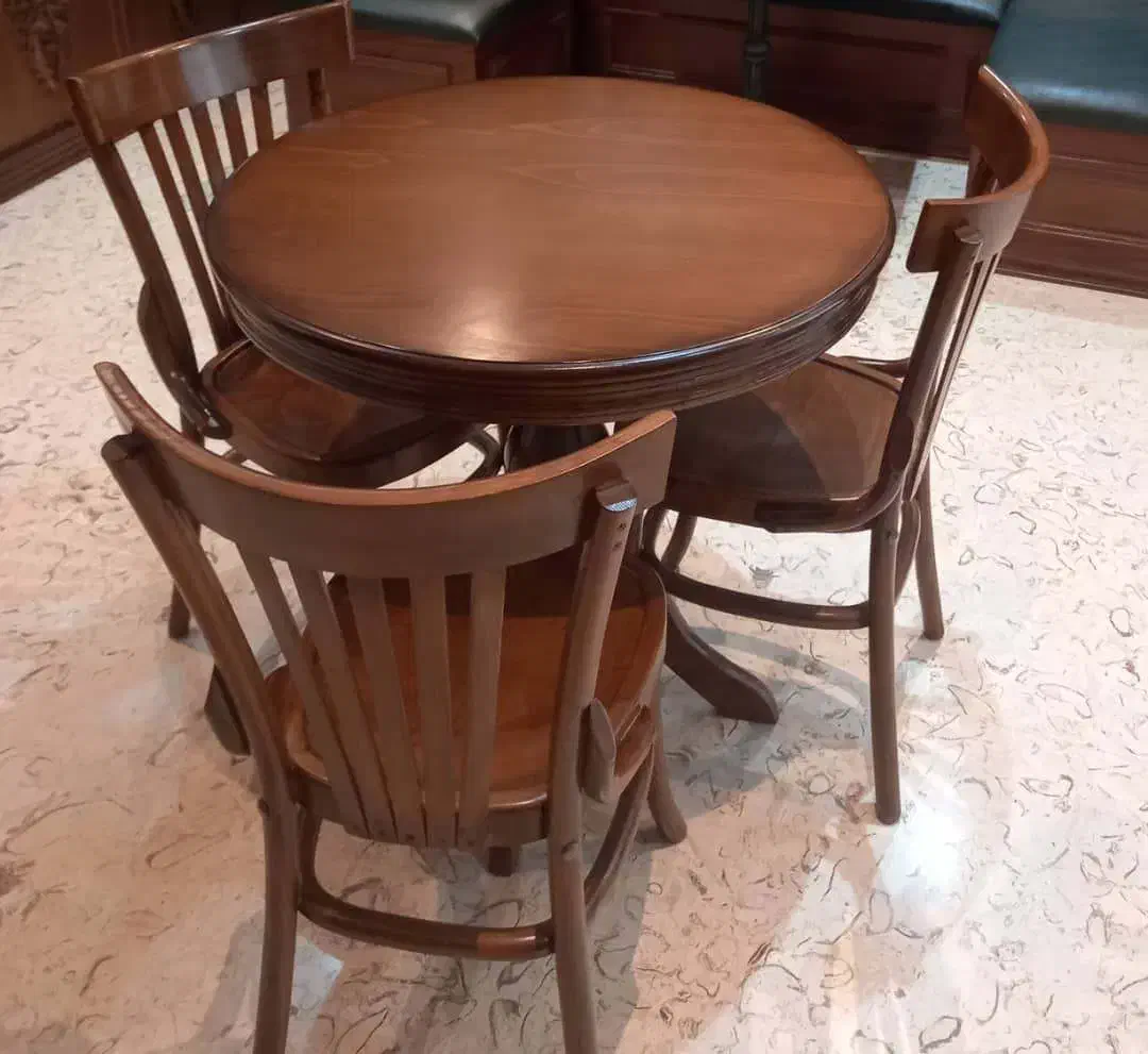 میز و صندلی چوبی سه نفره مناسب کافه و منزل|کافیشاپ و رستوران|شیراز, خلدبرین|دیوار
