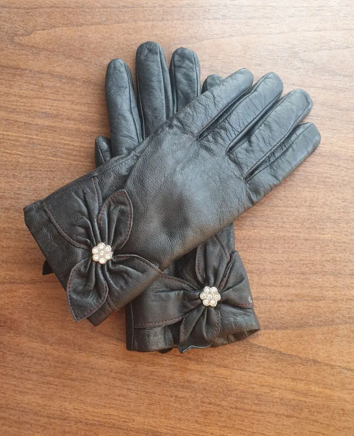 دستکش چرم زنانه اصل مارال|لباس|کرج, المهدی|دیوار