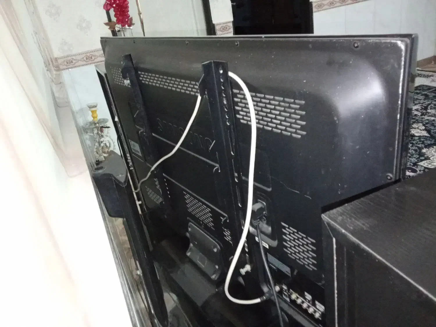 تلویزیون در حد|تلویزیون و پروژکتور|بهارستان, |دیوار