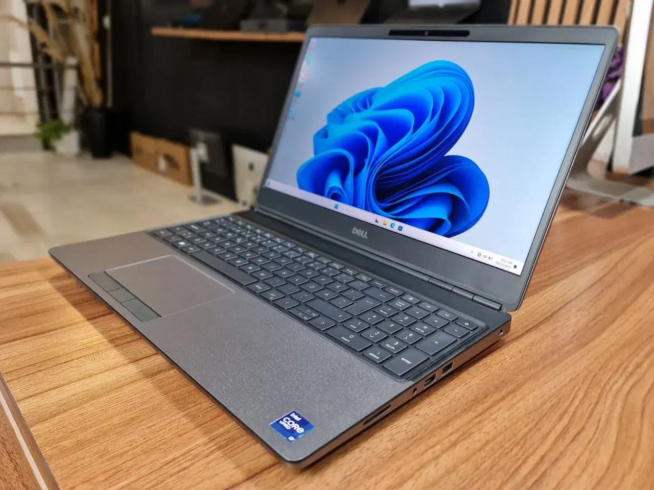 لپتاپ مهندسی و گیمینک Dell core i9 گرافیک ۶|رایانه همراه|شیراز, فرگاز|دیوار