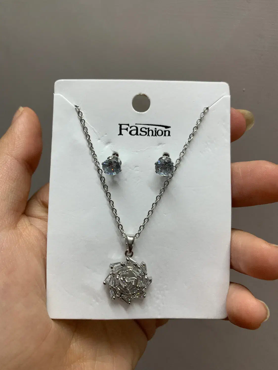 نیم ست زیبا|بدلیجات|فریدونکنار, |دیوار