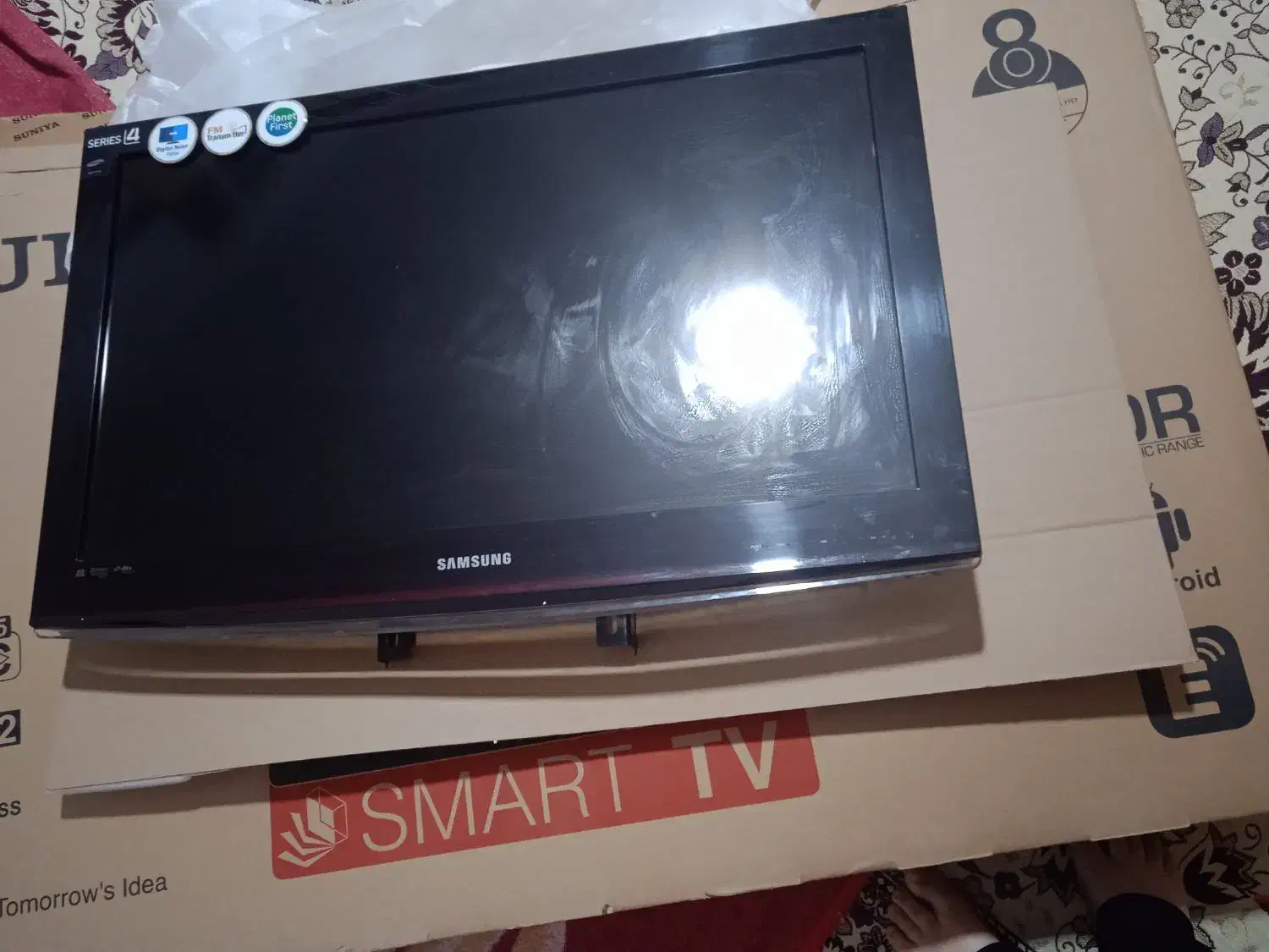 تلویزیون ۳۲اینچ سامسونگ|تلویزیون و پروژکتور|اراک, |دیوار