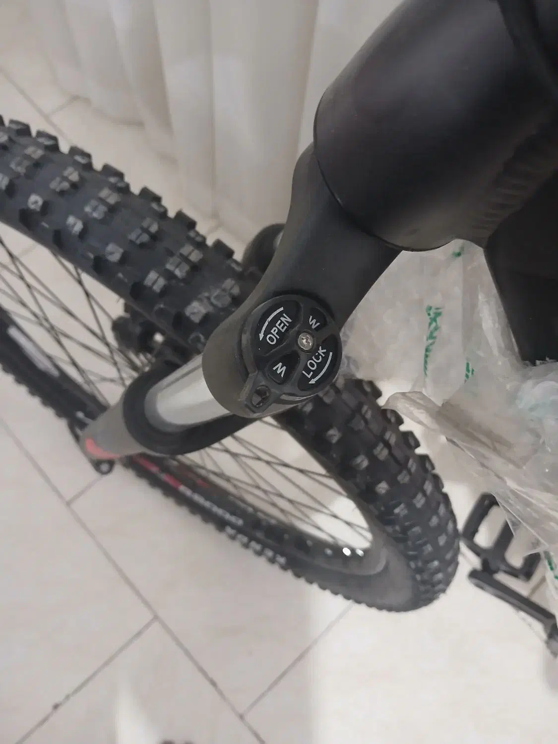 دوچرخه ویوا وارداتی تایوانی اصل اکبند|دوچرخه، اسکیت، اسکوتر|بندرعباس, |دیوار