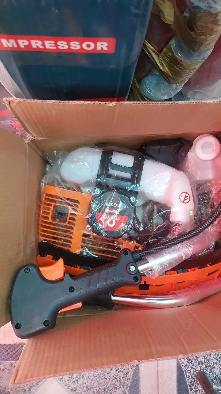 علف زن داس بنزینی هوندا ژاپن موتور دوزمانه|ماشین‌آلات صنعتی|بروجرد, |دیوار