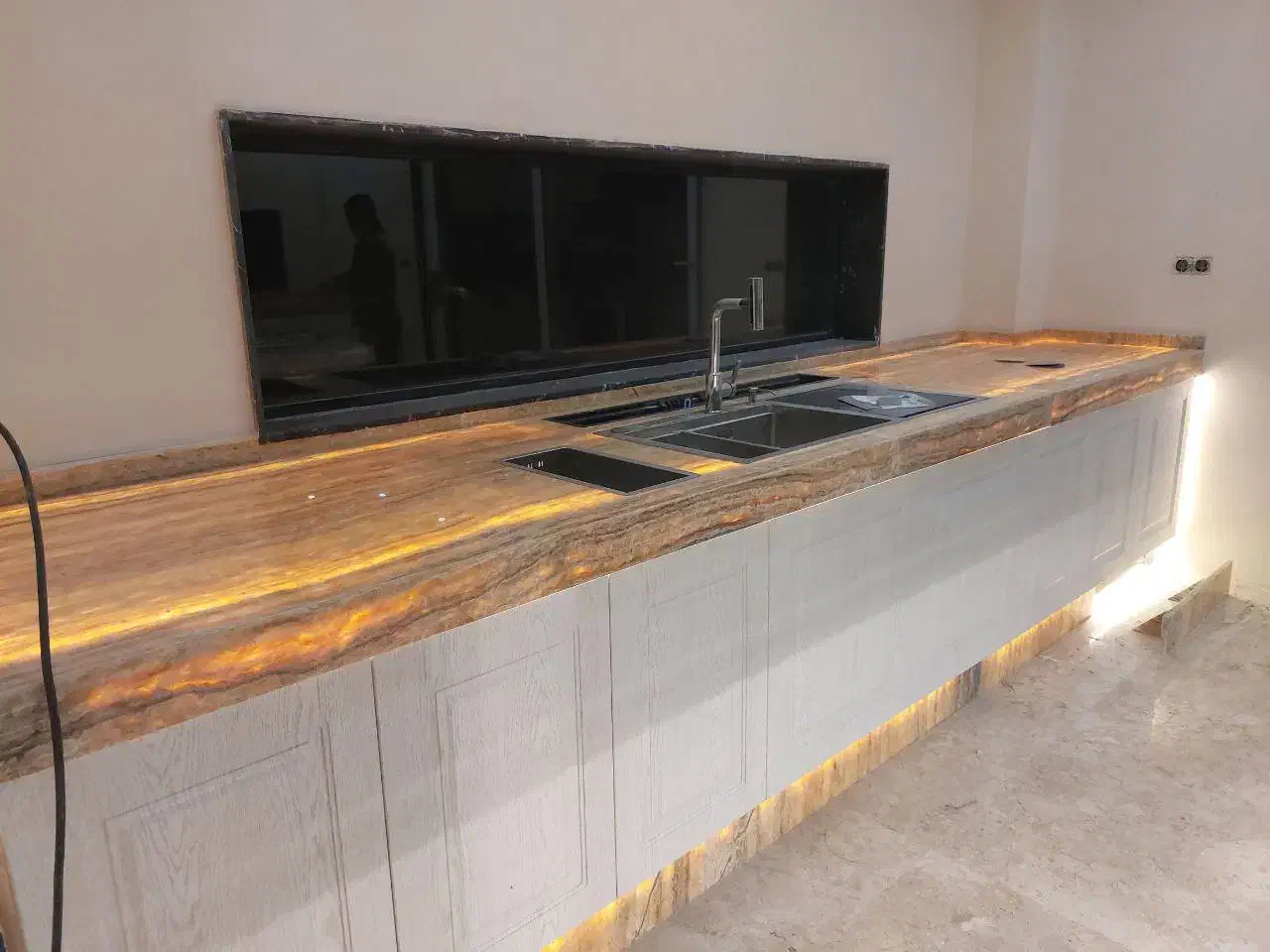 صحفه سنگ کانتر آشپزخانه تخصصی اجرای میشود|مصالح و تجهیزات ساختمان|ساوه, |دیوار