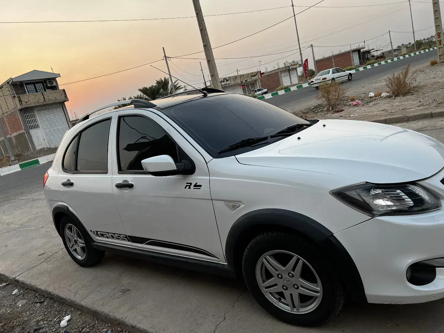 کوییکR|خودرو سواری و وانت|جیرفت, |دیوار