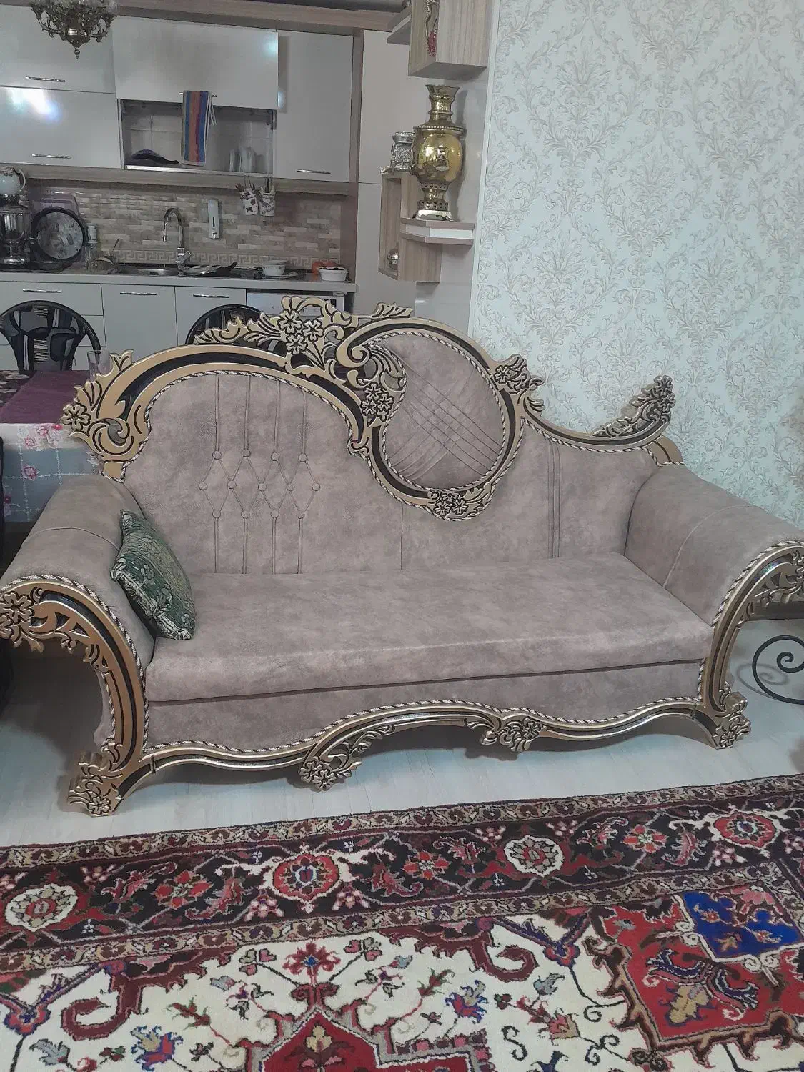 مبل کلاسیک|مبلمان خانگی و میز عسلی|مراغه, |دیوار