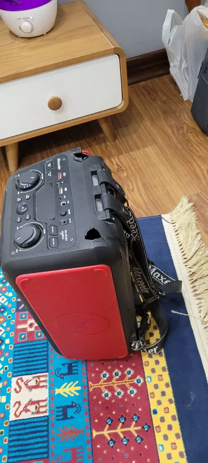 باند مکسیدر کوله ای|صوتی و تصویری|اصفهان, رکن الدوله شرقی|دیوار