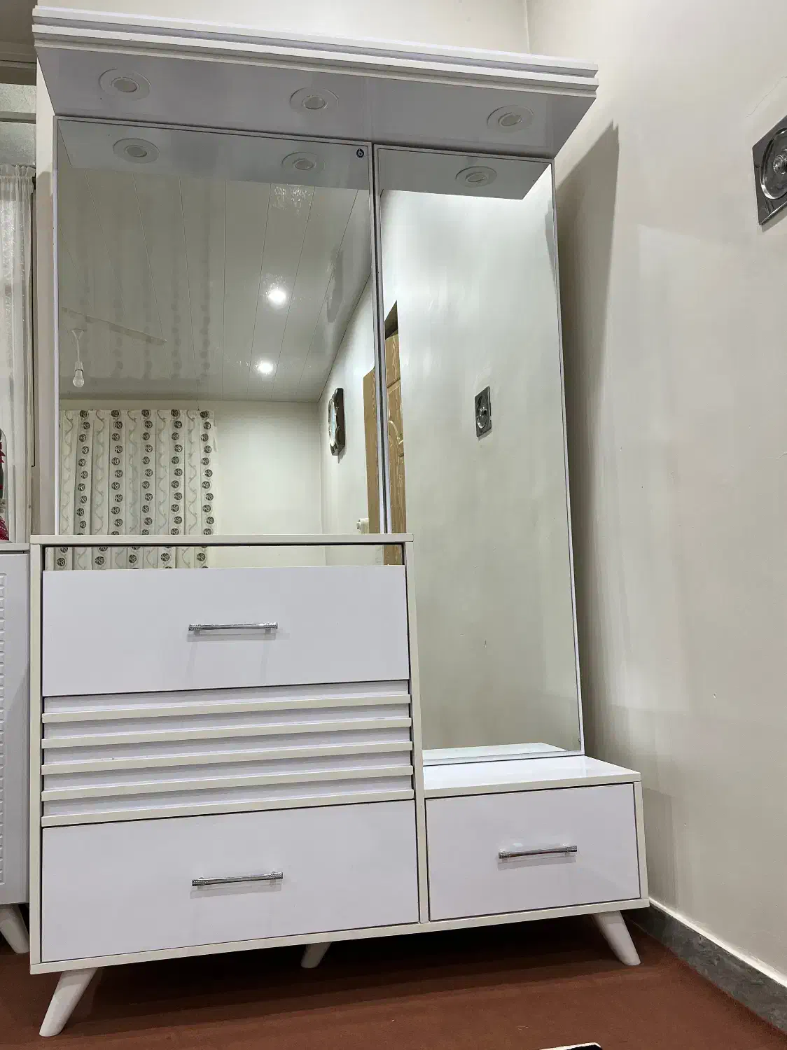 دراور ام دی اف|جاکفشی، کمد، دراور|گنبد کاووس, |دیوار