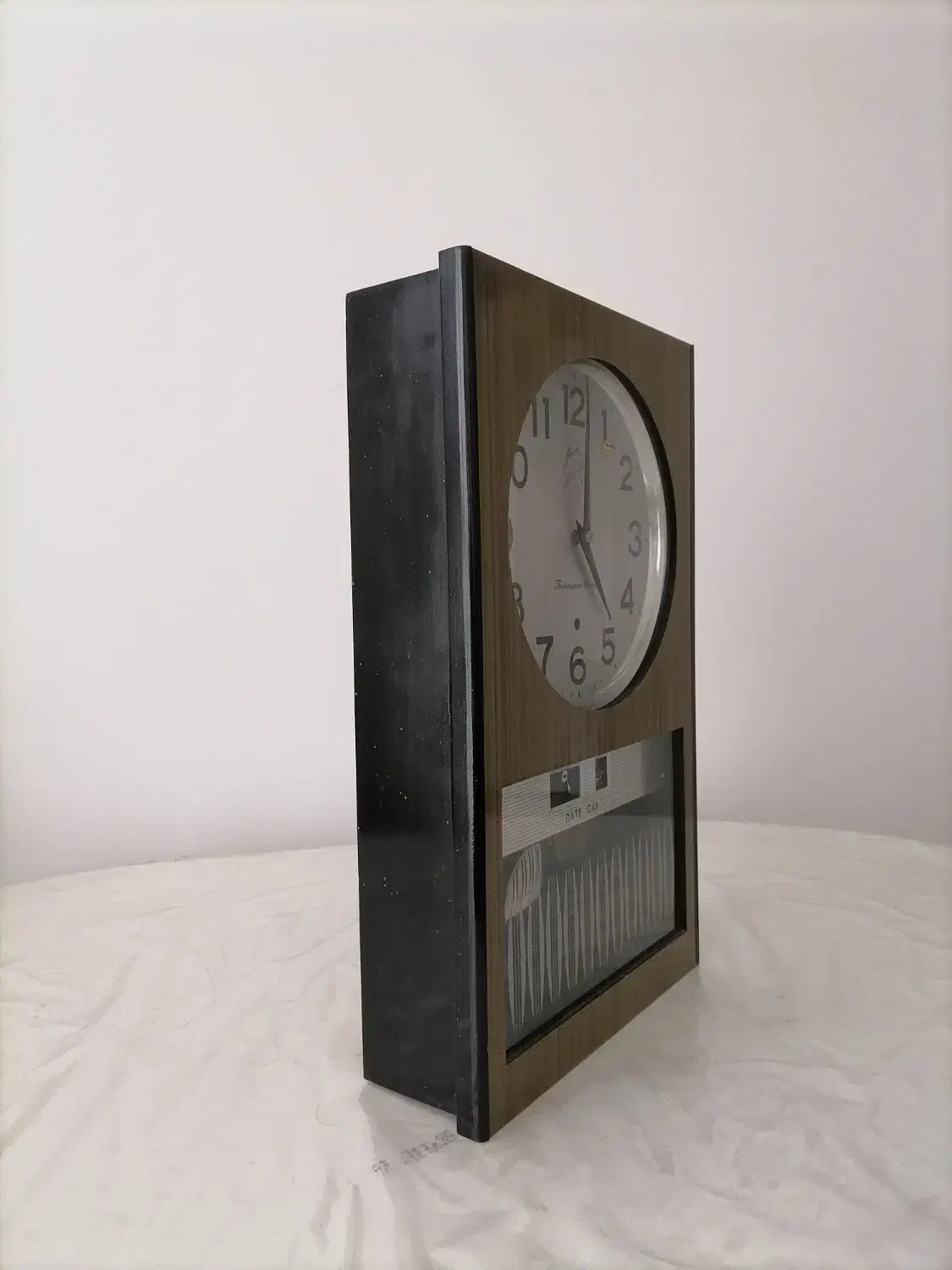 ساعت دیواری قدیمی|ساعت دیواری و تزئینی|تهران, شهرک صدرا|دیوار