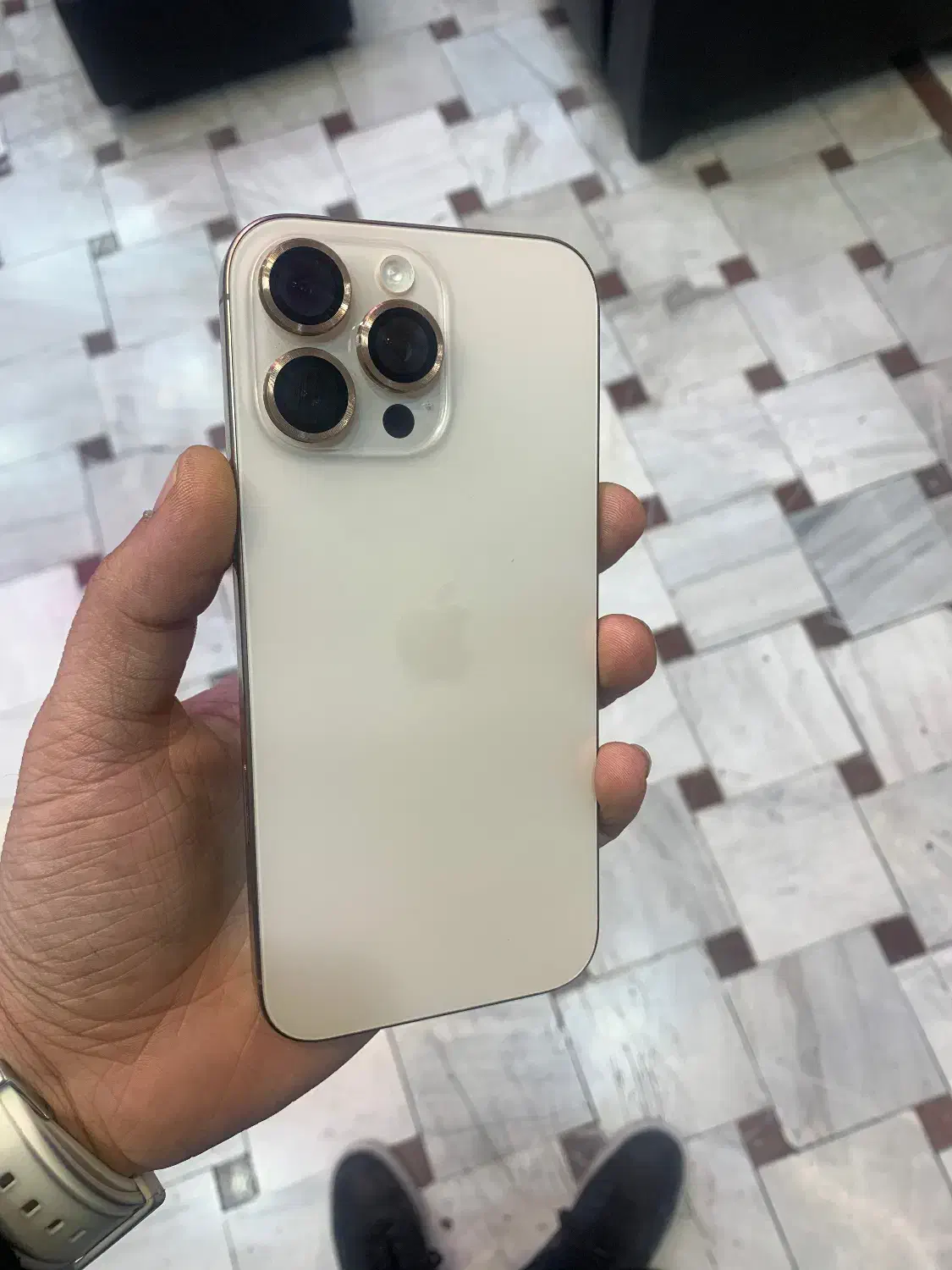 گوشی تمیز در حد اک ۲۵۶ گیگ z/aa|موبایل|مشهد, عنصری|دیوار