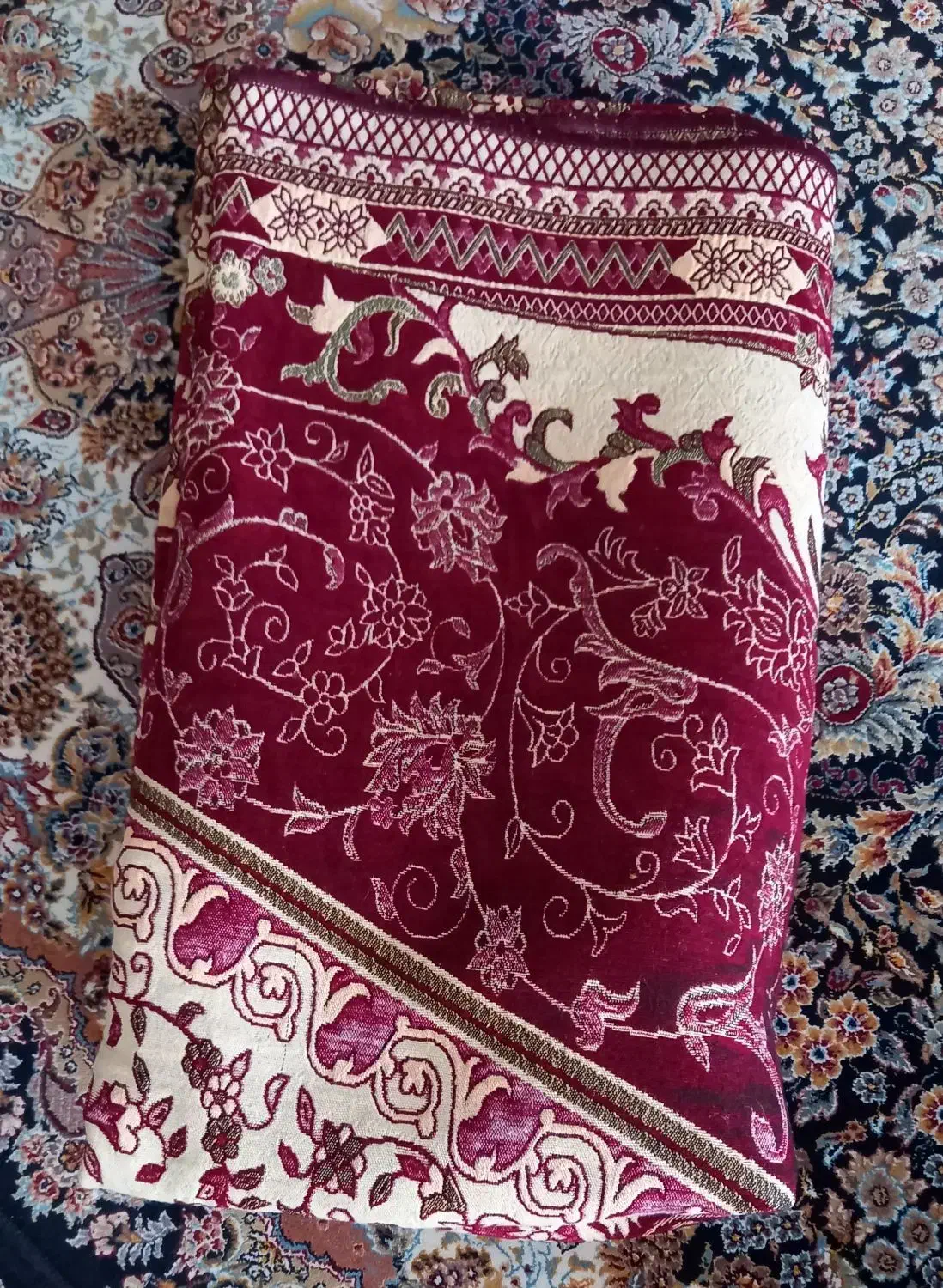 روفرشی|روفرشی|کرج, پیشاهنگی|دیوار