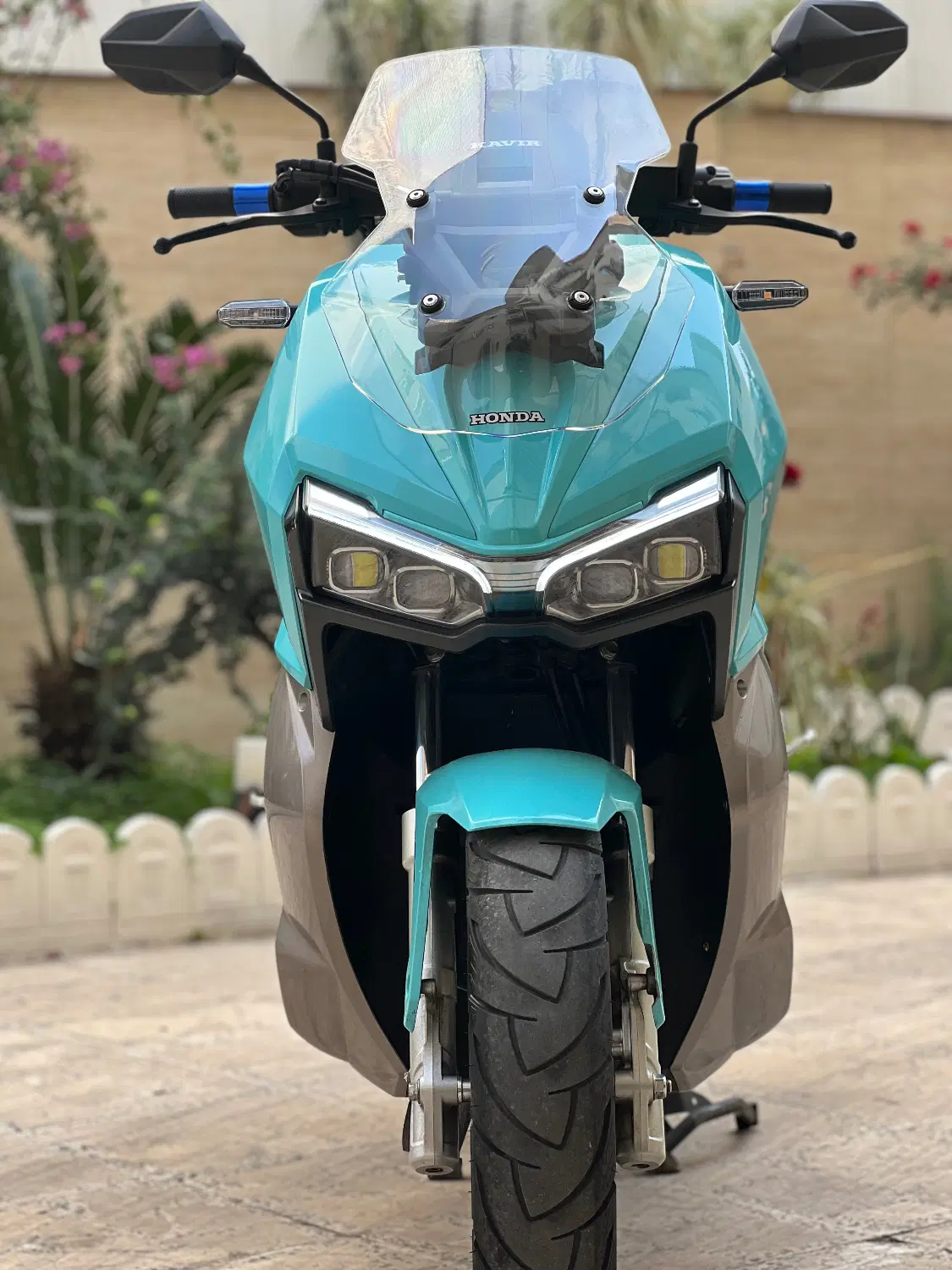 agv 150 طرح adv|موتورسیکلت|رشت, کاکتوس|دیوار