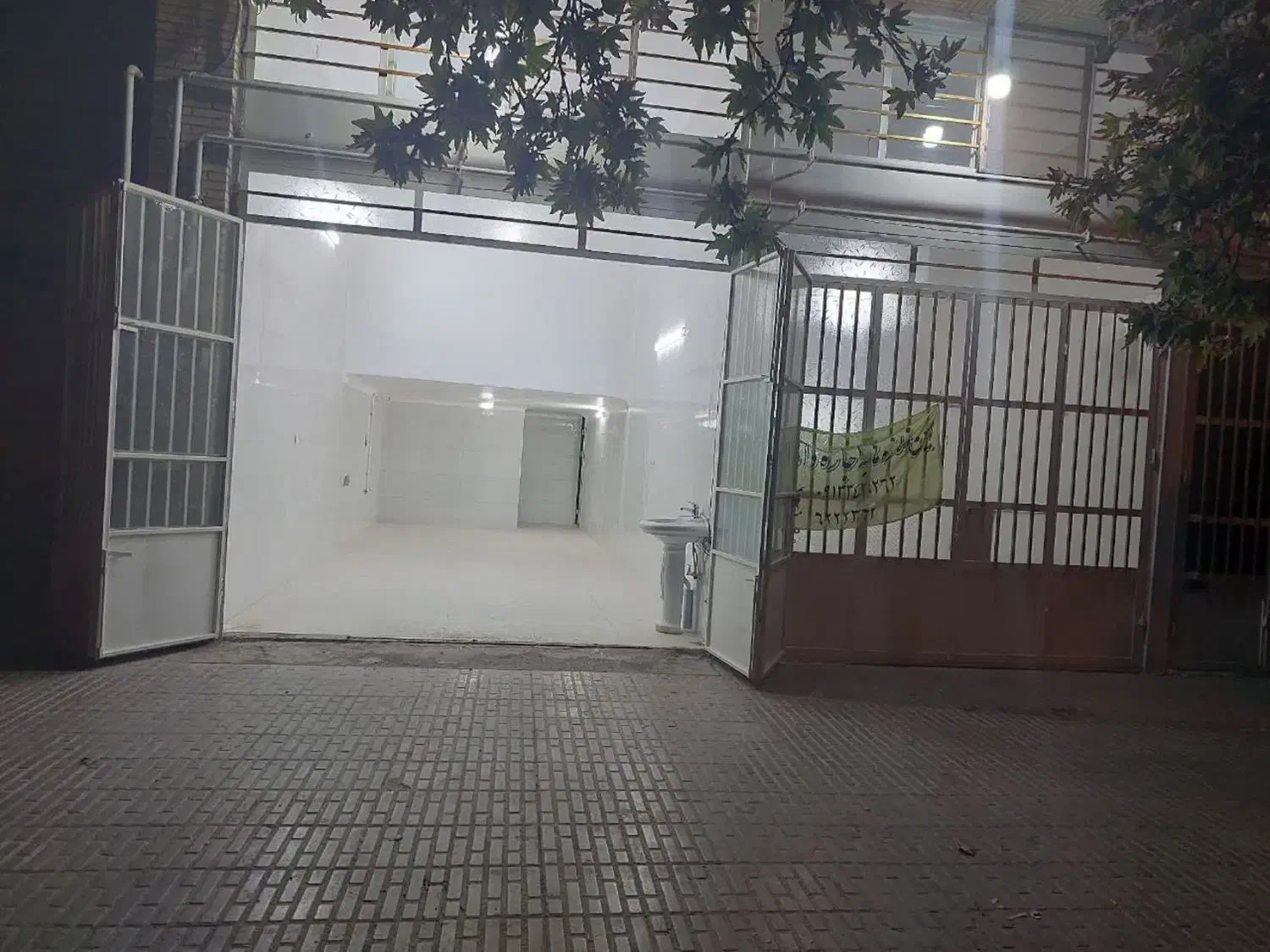 اجاره دو باب مغازه در ماهان|اجارهٔ مغازه و غرفه|ماهان, |دیوار