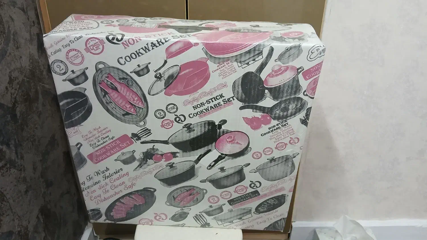 قابلمه و تابه گرانیت سایز بزرگ|ظروف پخت‌وپز|پرند, فاز ۳|دیوار