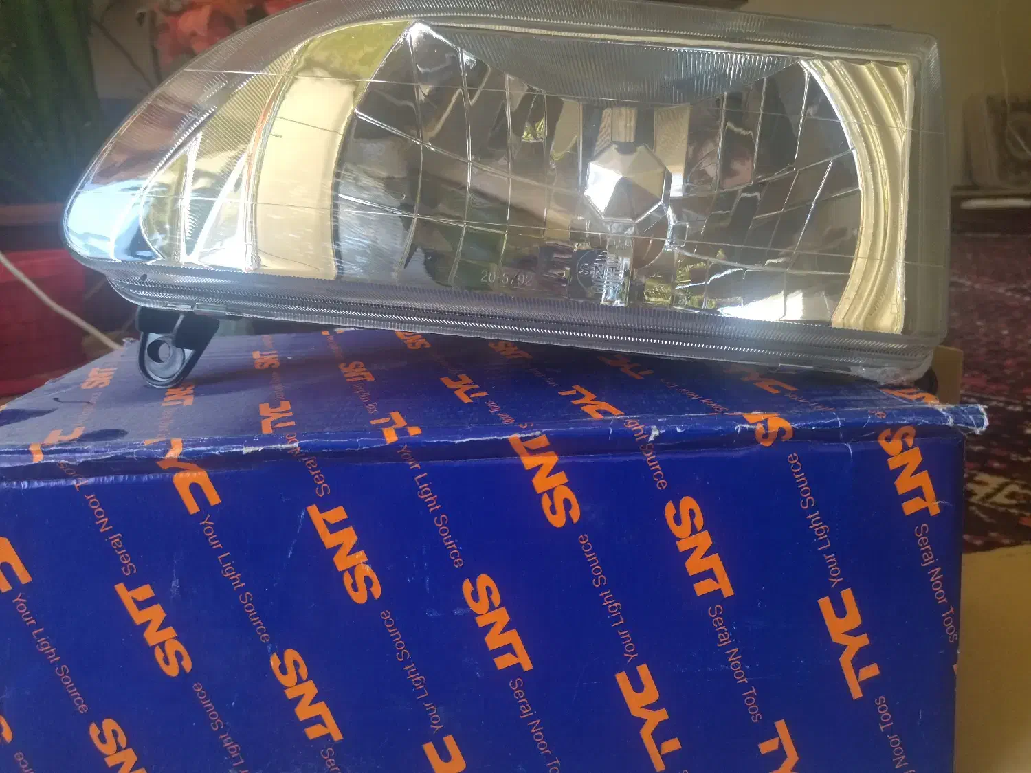 چراغ جلو۱۴۱|قطعات یدکی و لوازم جانبی|شیراز, بعثت|دیوار