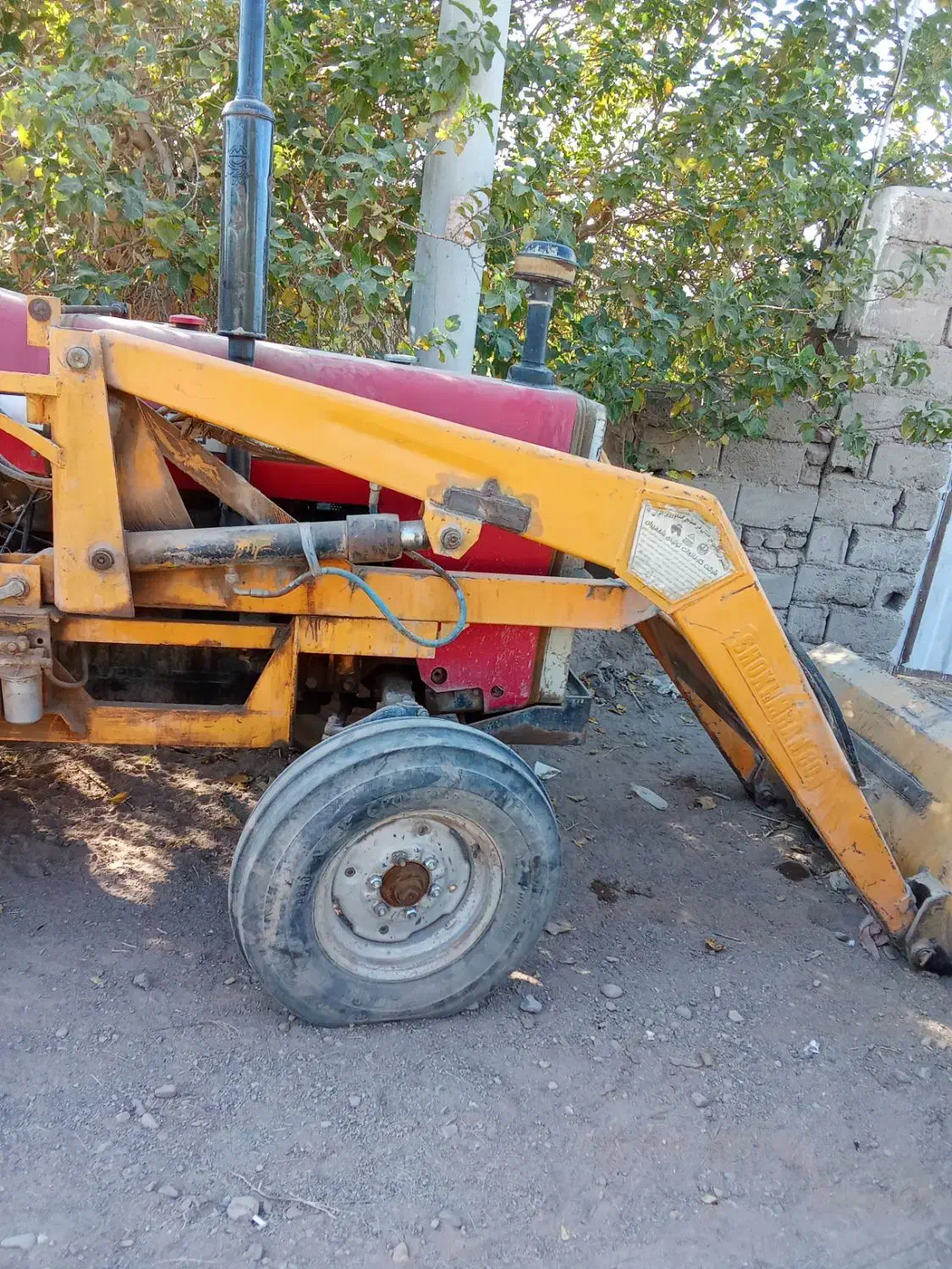 بیل تراکتور|ماشین‌آلات صنعتی|گنبکی, |دیوار