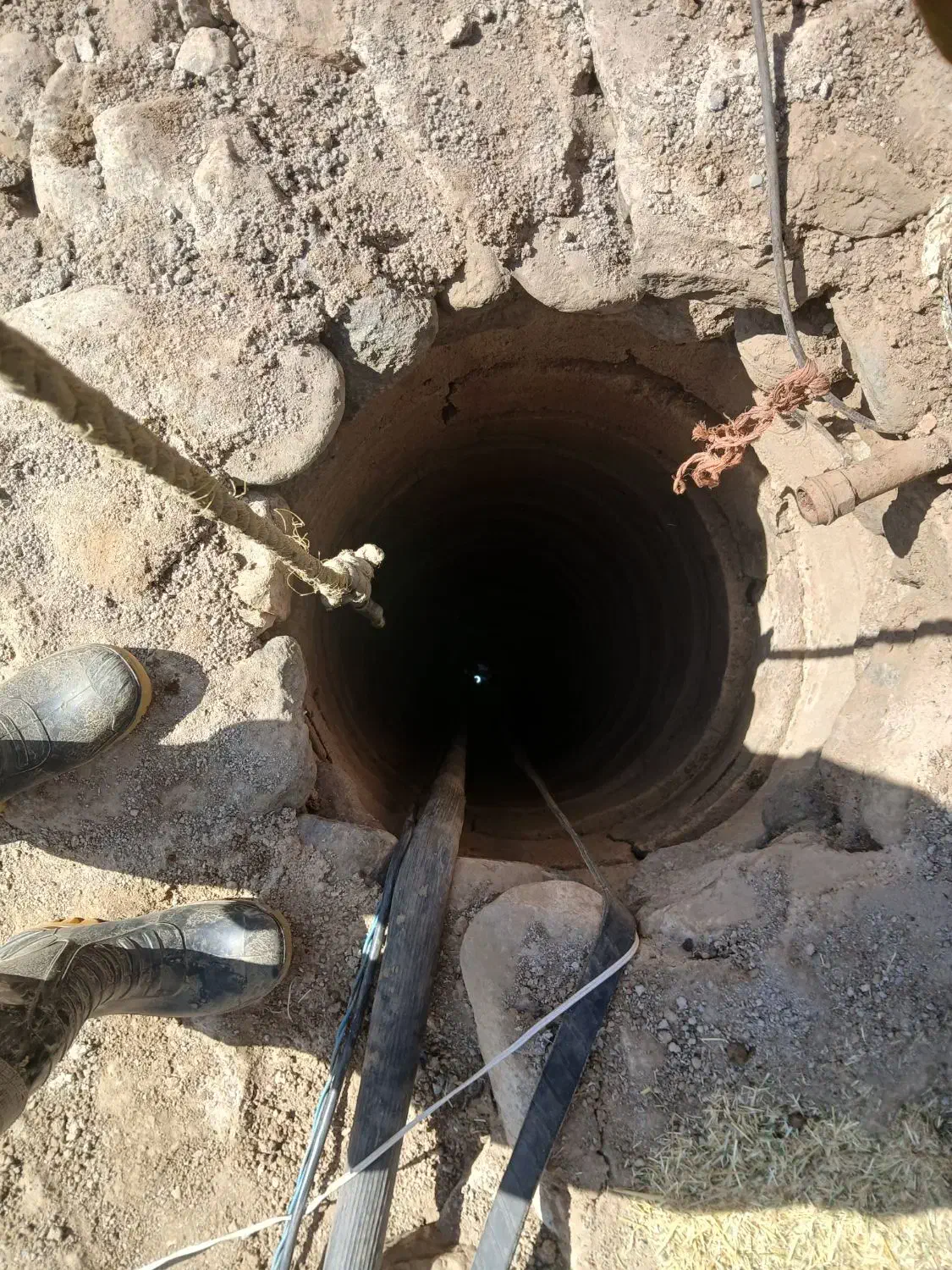 مغنی چاه آب و چاه فاضلاب|خدمات پیشه و مهارت|تویسرکان, |دیوار