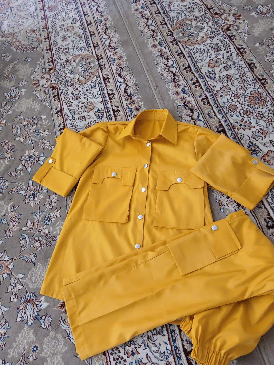 لباس|لباس|تربت‌حیدریه, شهدا|دیوار