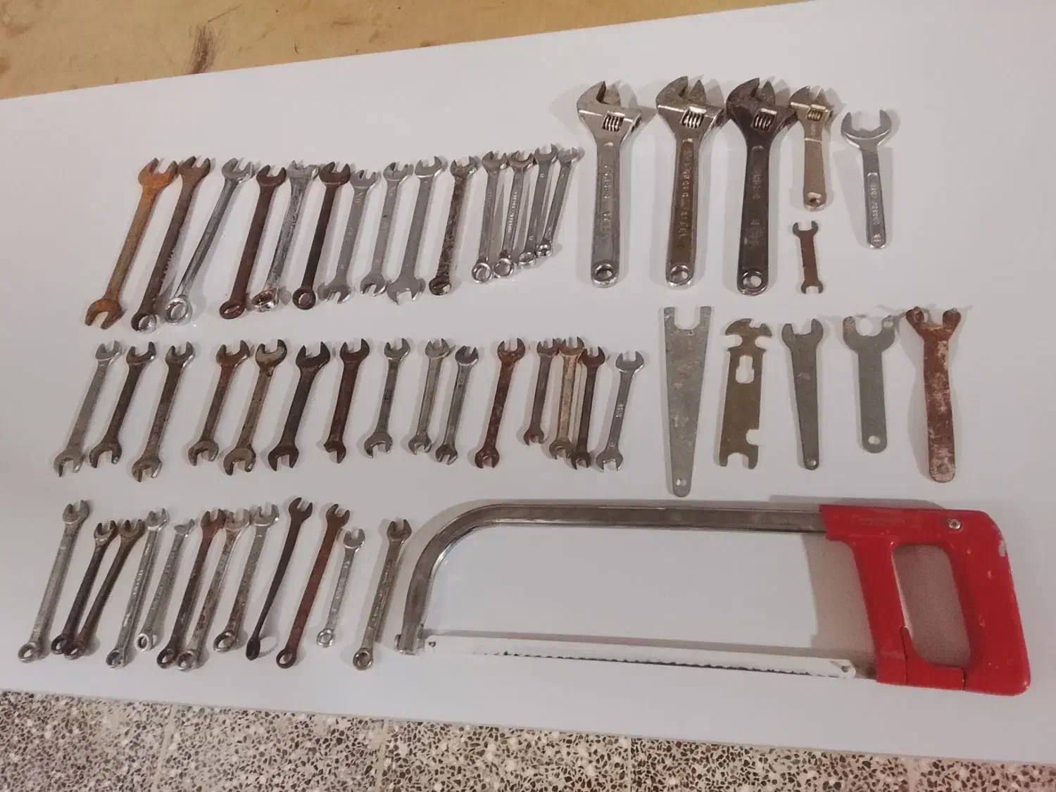 آچار فرانسه با آچار معمولی|ابزارآلات|بندر دیر, |دیوار