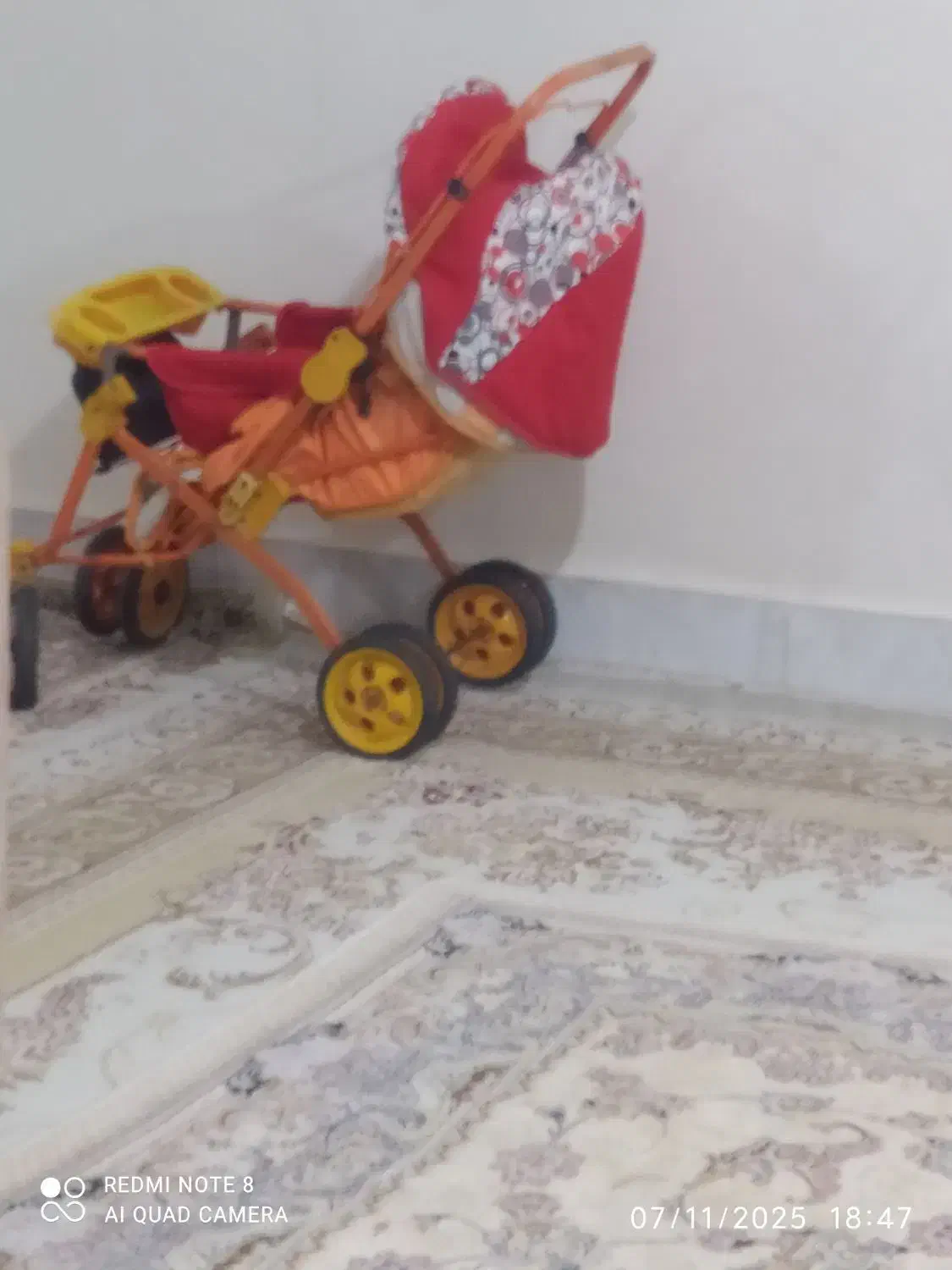 کالسکه نوچهارصد|کالسکه و لوازم جانبی|سبزوار, قلعه‌نو دهزار|دیوار