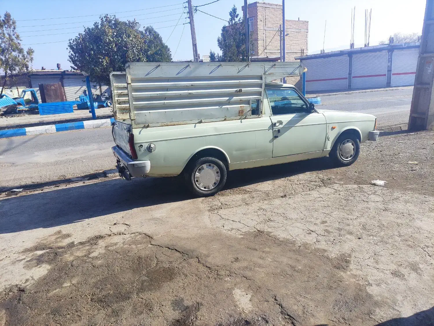 پیکان وانت مدل 93 دوگانه سوز بیرنگ کم کار کرد|خودرو سواری و وانت|میانه, |دیوار