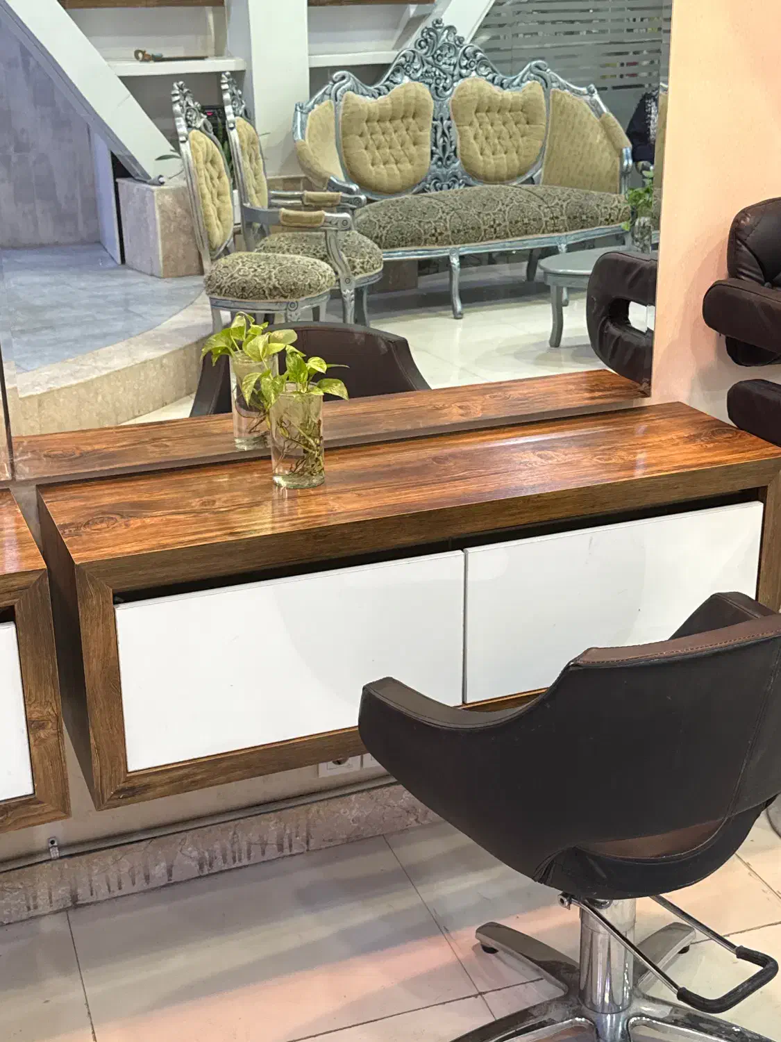 به تعدادی ناخنکار فشیال کار کراتین کار مژهکار|استخدام درمانی، زیبایی، بهداشتی|شیراز, باغ تخت|دیوار