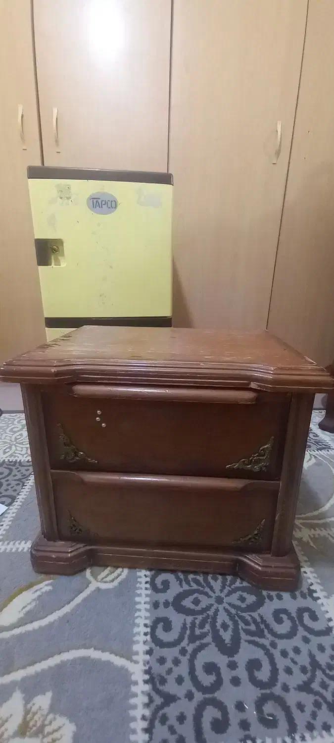 دوعددپاتختی چوبی|تخت و سرویس خواب|اردبیل, |دیوار