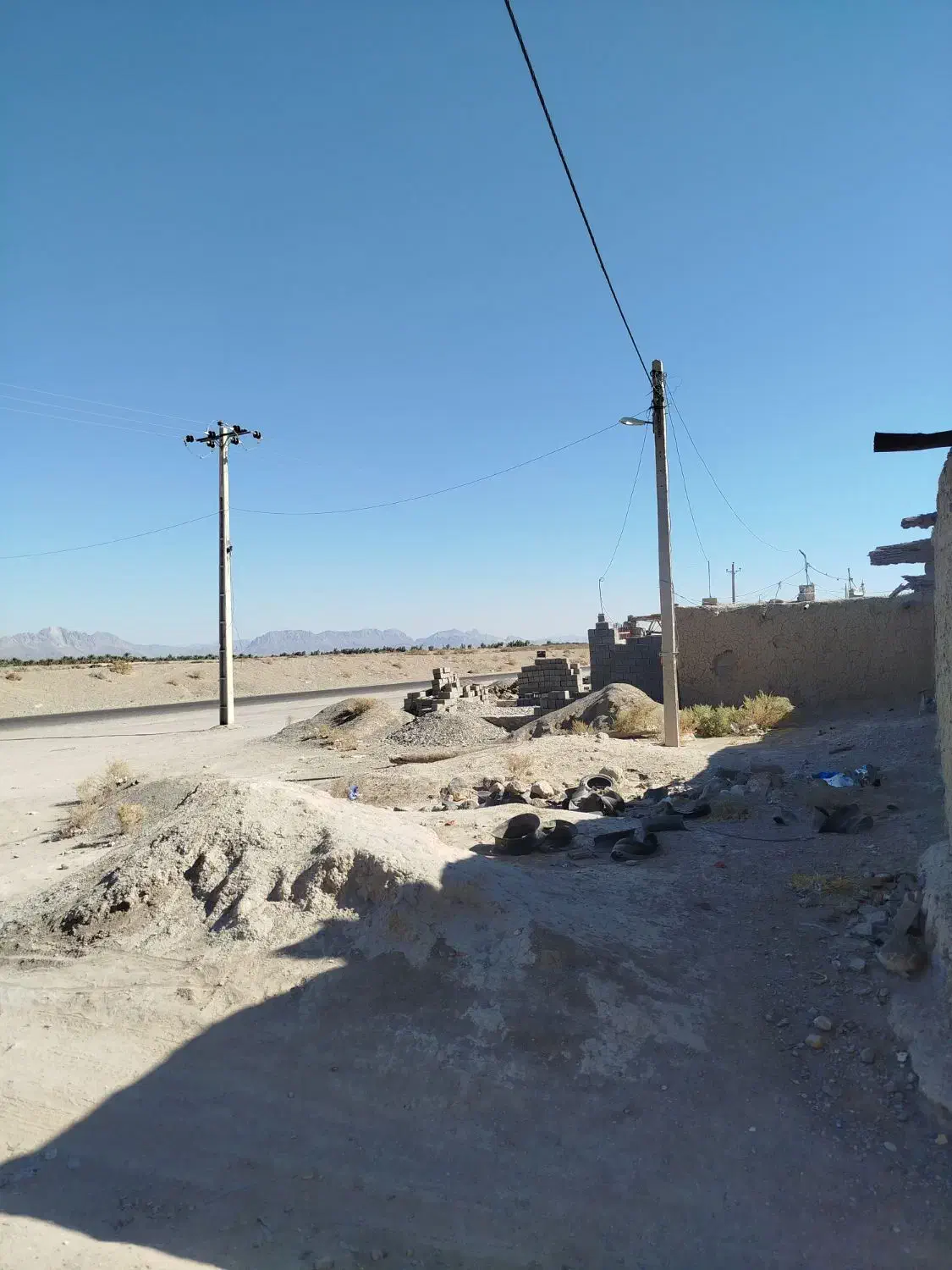 زمین تجاری بغل جاده اصلی ورودی قلعه|فروش زمین و ملک کلنگی|پسکوه, |دیوار