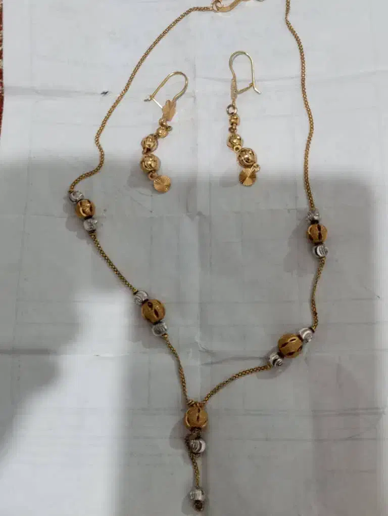 زنجیر ورساچ و نیم ست گویی ۲۵۰ بالا تابلو|جواهرات|یاسوج, |دیوار