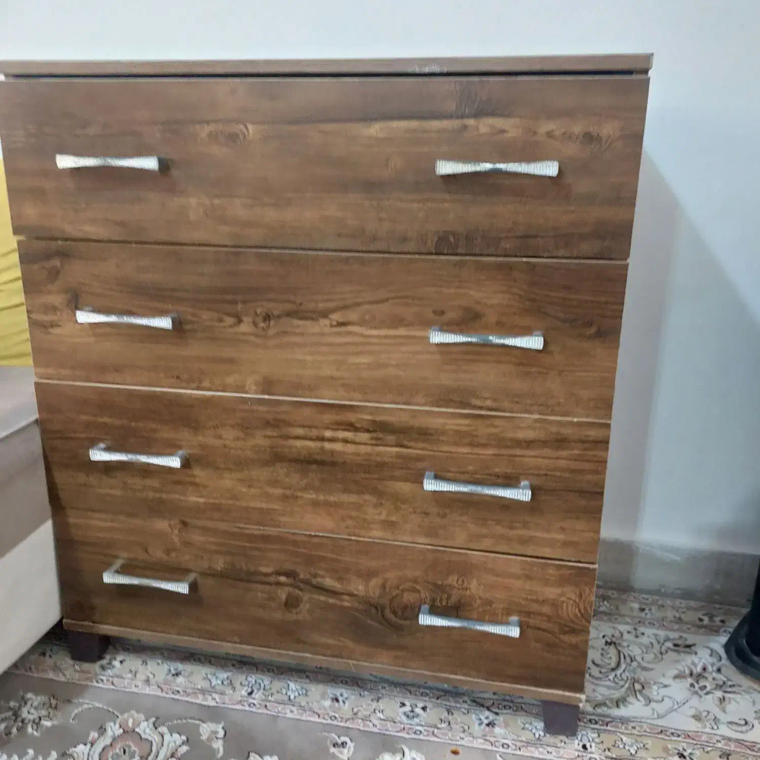 دراور ۴ کشو سالم|جاکفشی، کمد، دراور|قدس, شهر‌قدس|دیوار