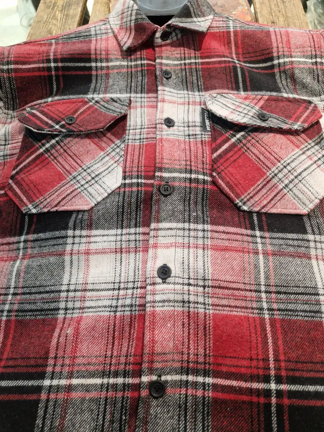 بیرون بر پیراهن|استخدام صنعتی، فنی، مهندسی|تهران, فردوسی|دیوار