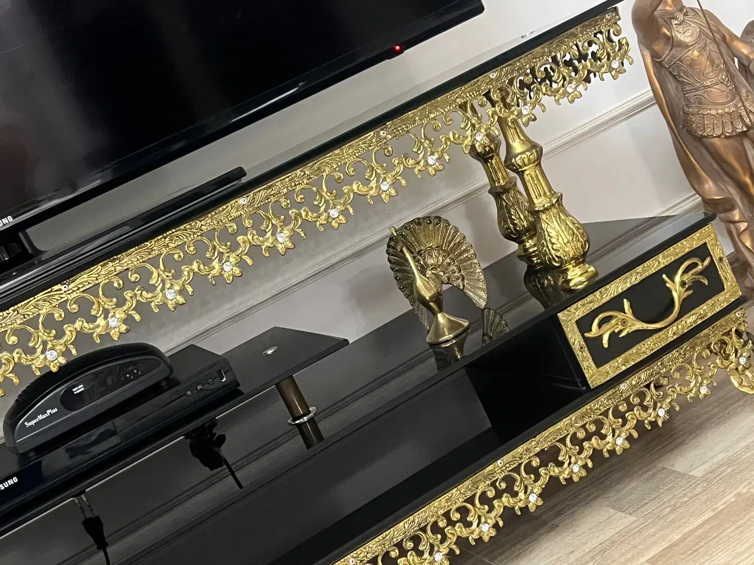 زیر تلویزنی سایز ۱۲۵ مناسب برای ۶۵ و ۶۰|میز تلویزیون|میانه, |دیوار